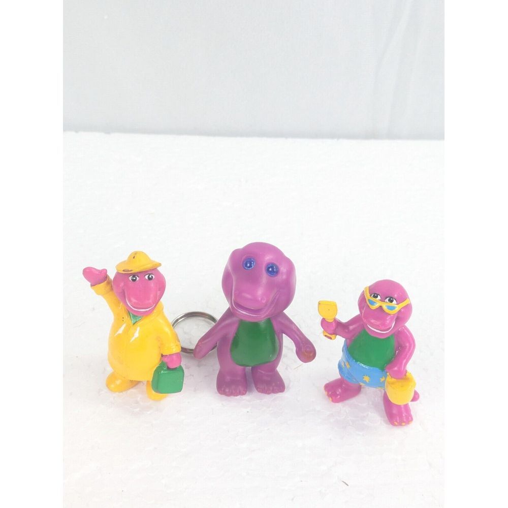 Barney and Friends 1993 Beach Barney & Rain suit Barney PVC Toy Figure